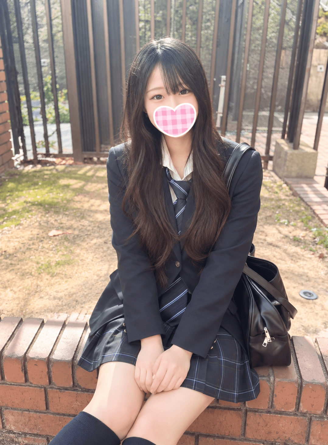 ゆうな(JK上がりたて18歳)