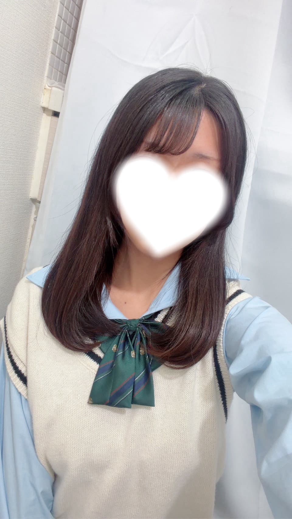 ふゆか 10/17体験入店初日🔰JK中退年齢18才